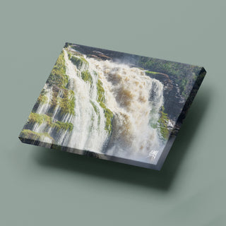 Salto El Hacha en la Laguna de Canaima