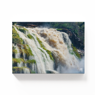 Salto El Hacha en la Laguna de Canaima